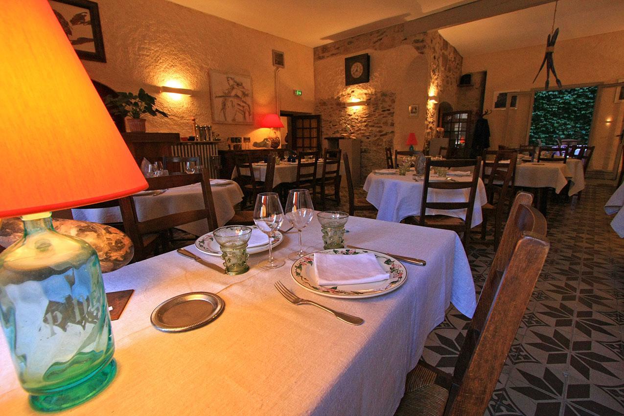 Hotel Restaurant D'Alibert Caunes-Minervois Экстерьер фото